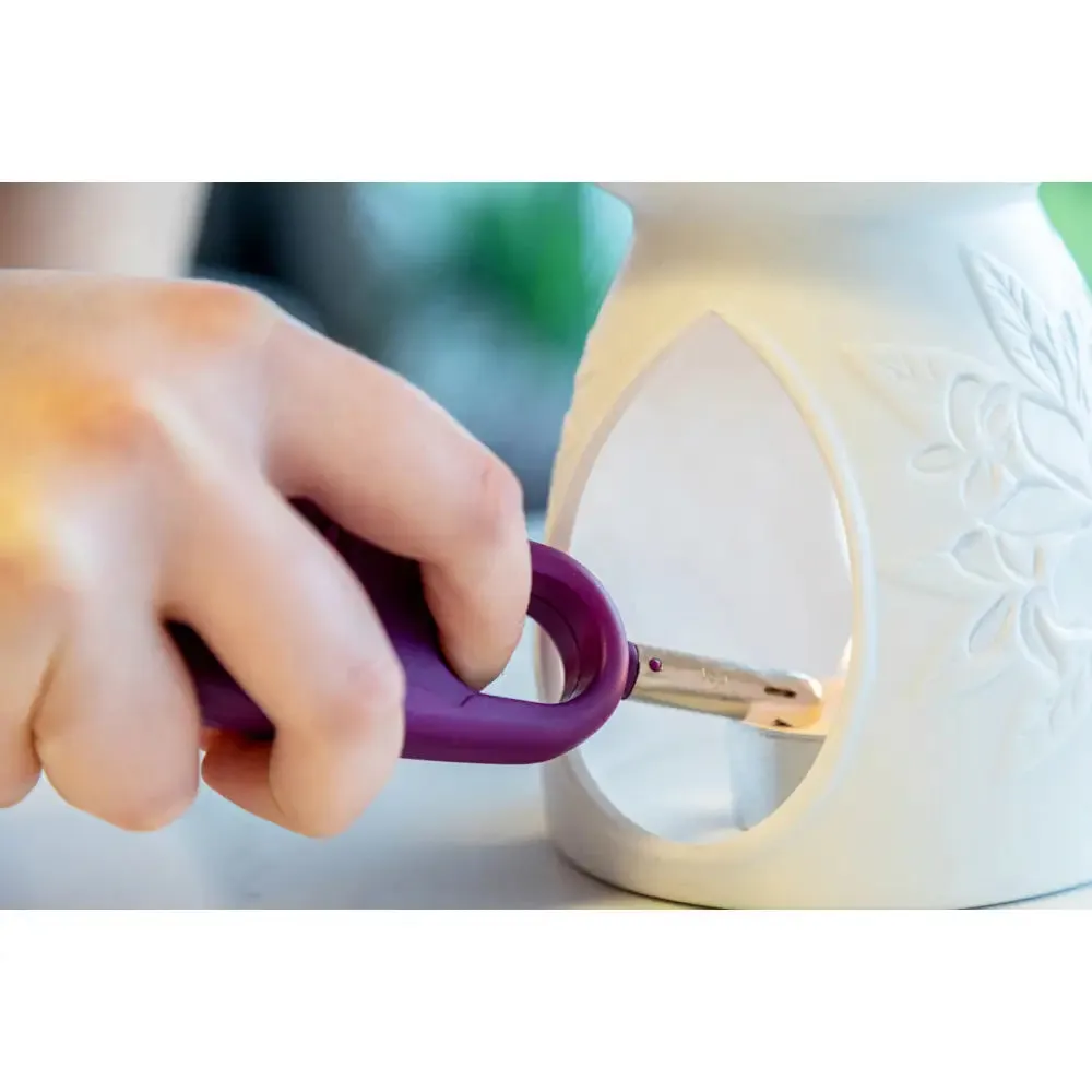 Colourworks Gas Lighter - Assorted Colours (ONLY 1 - SENT)