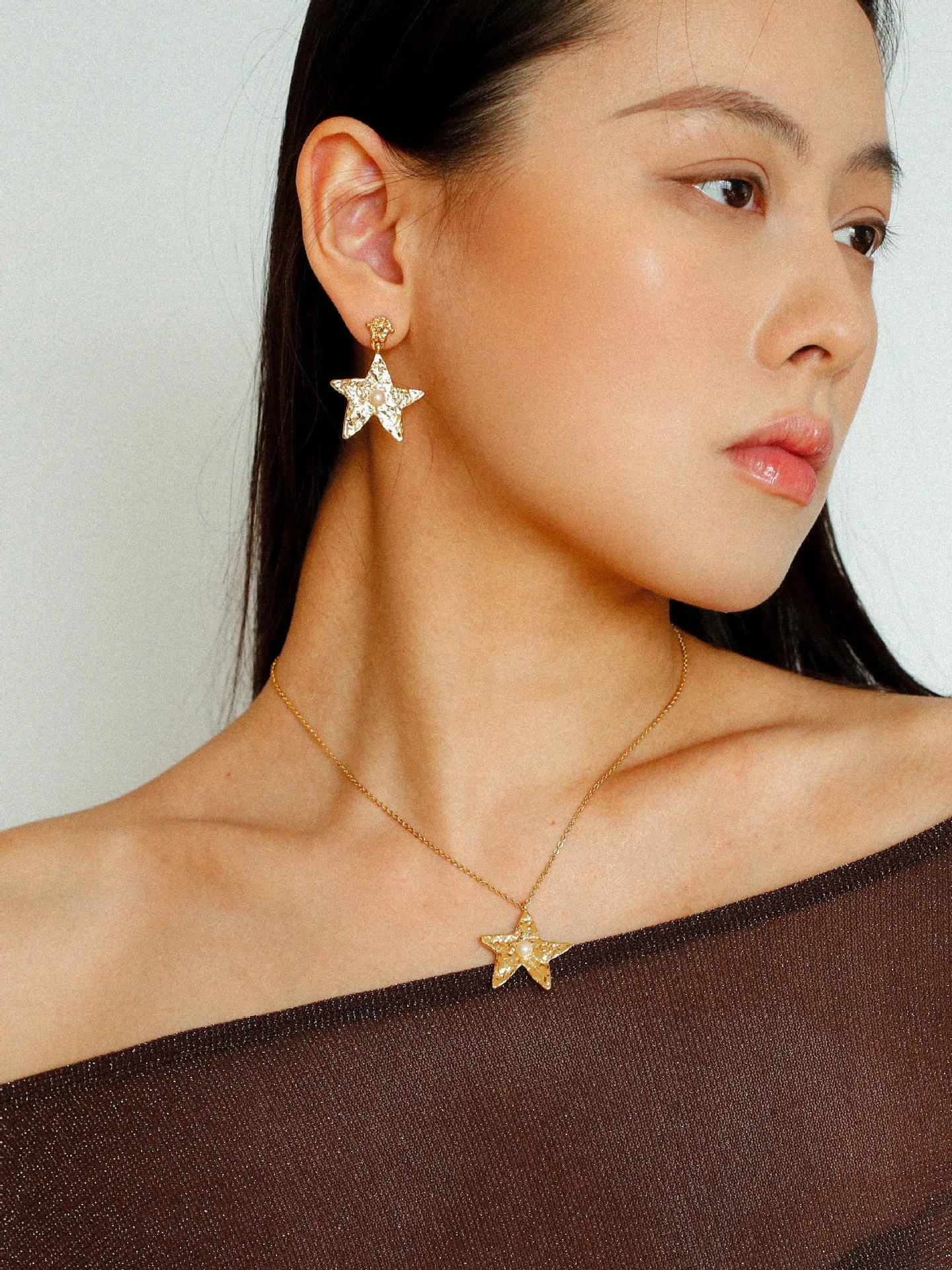Dazzling Stars Pentagram Planet Element Necklace Gold