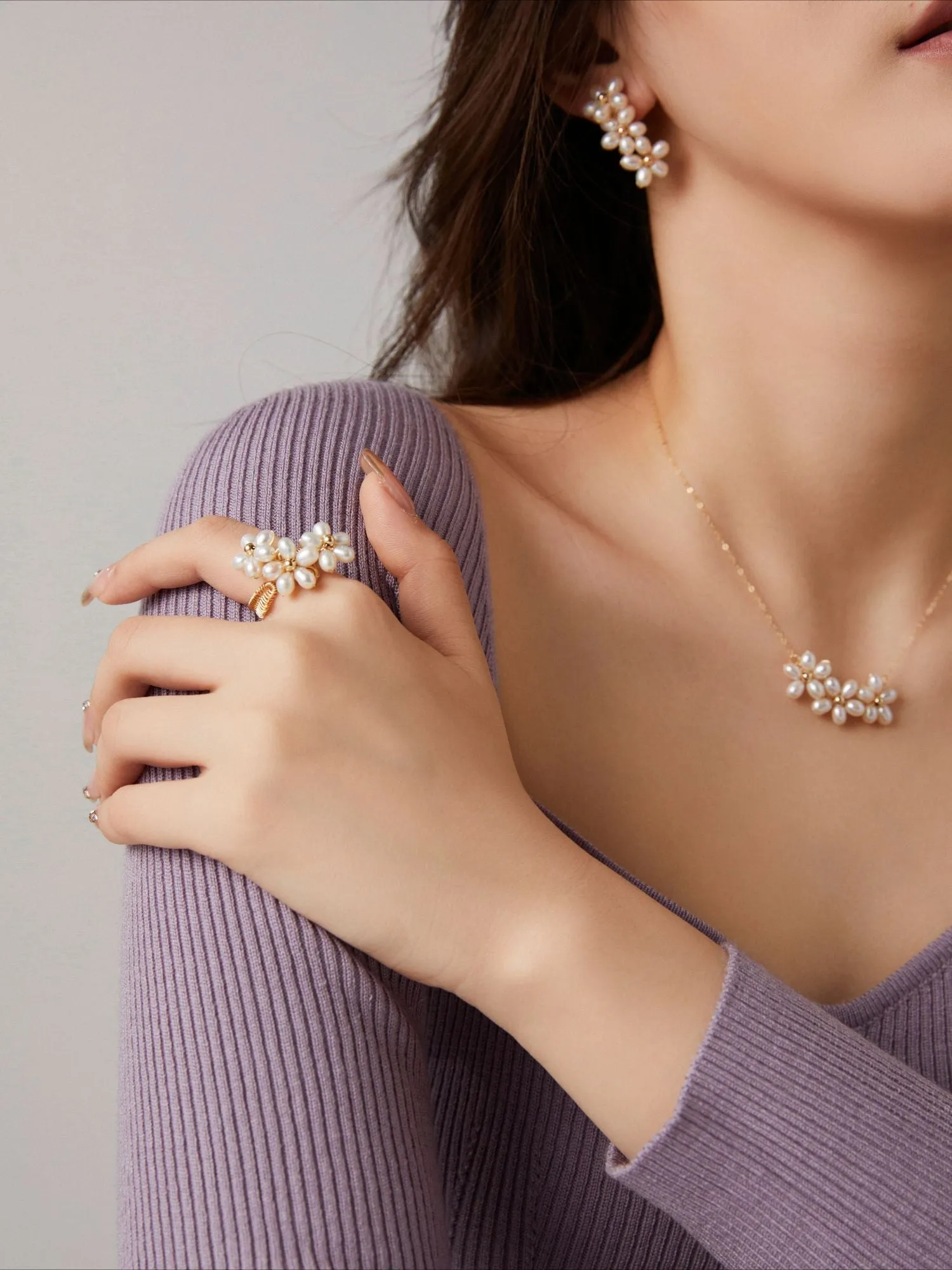 Falling Petals Series Narcissus Pearl Necklace