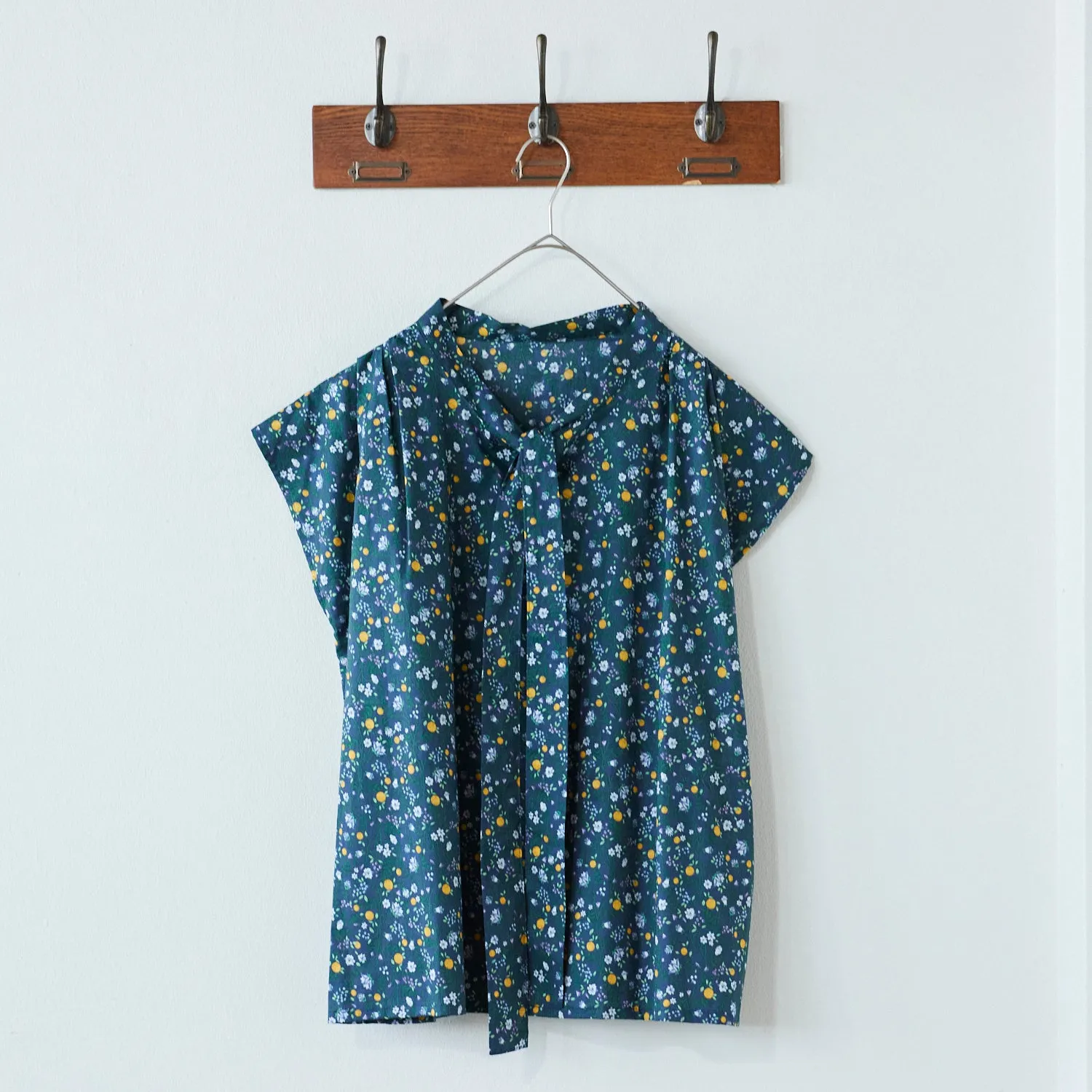 Flownny Berry Bloom Cotton Lawn - KOKKA Original Design