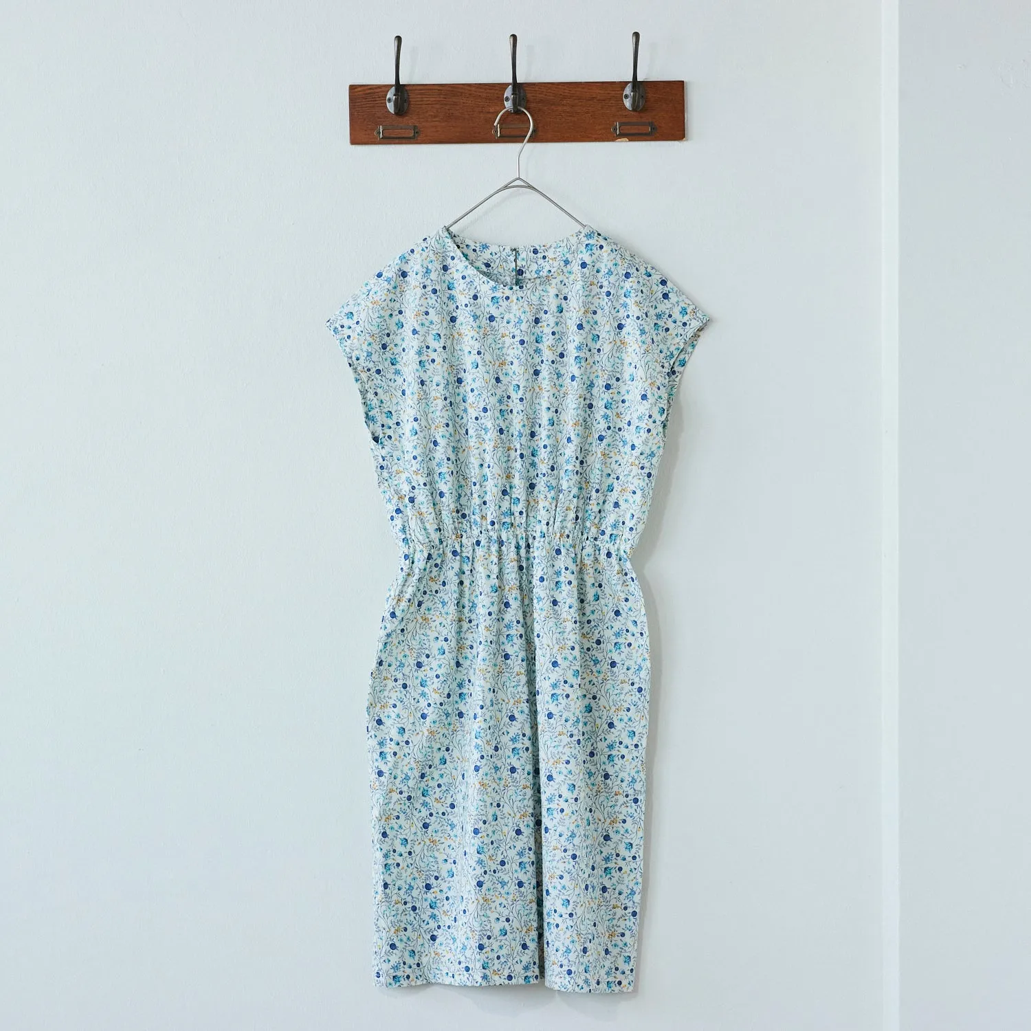 Flownny Berry Bloom Cotton Lawn - KOKKA Original Design