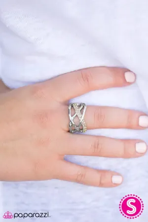 Paparazzi Ring ~ Castle On The Hill - Brown
