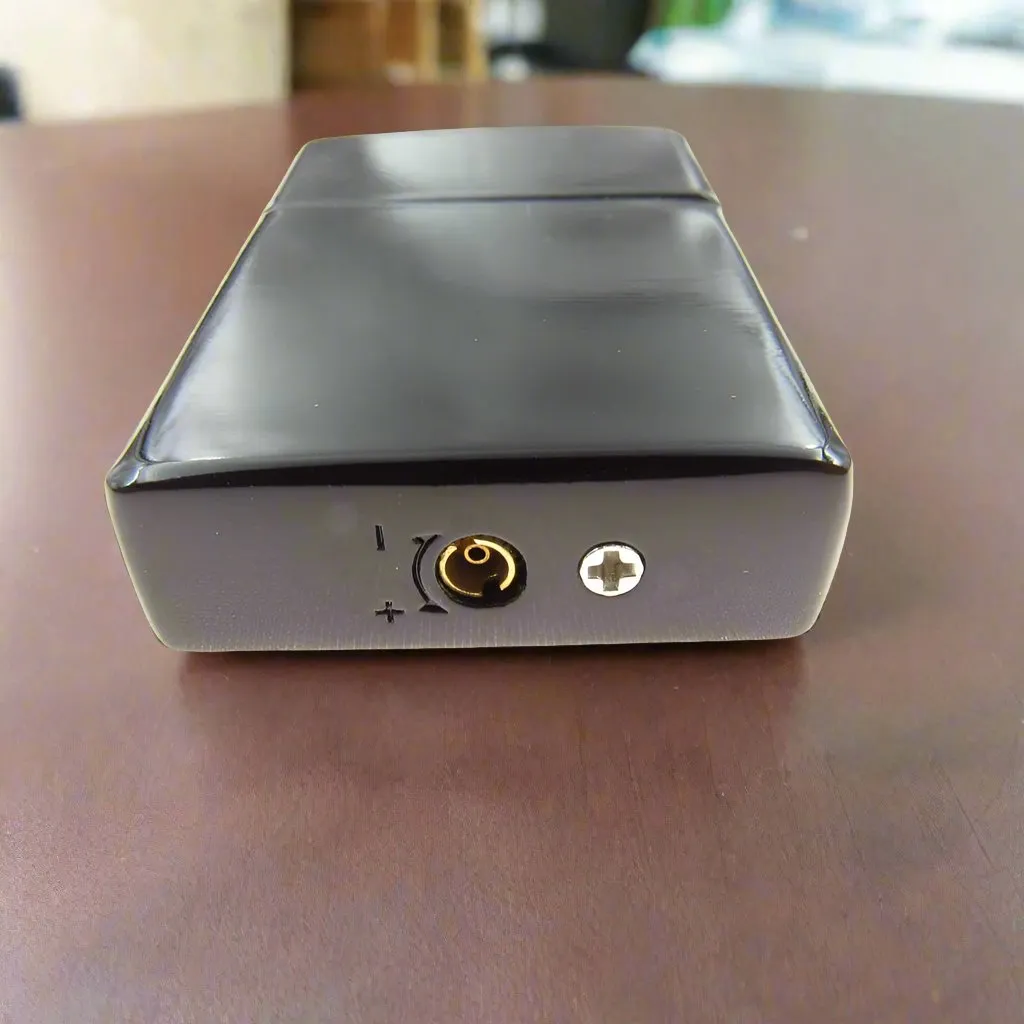 Vintage-Inspired Heavy-Duty Metal Butane Soft Flame Lighter